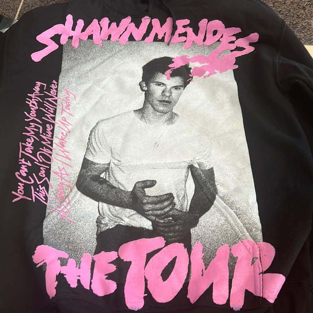 shawn mendes tour hoodie